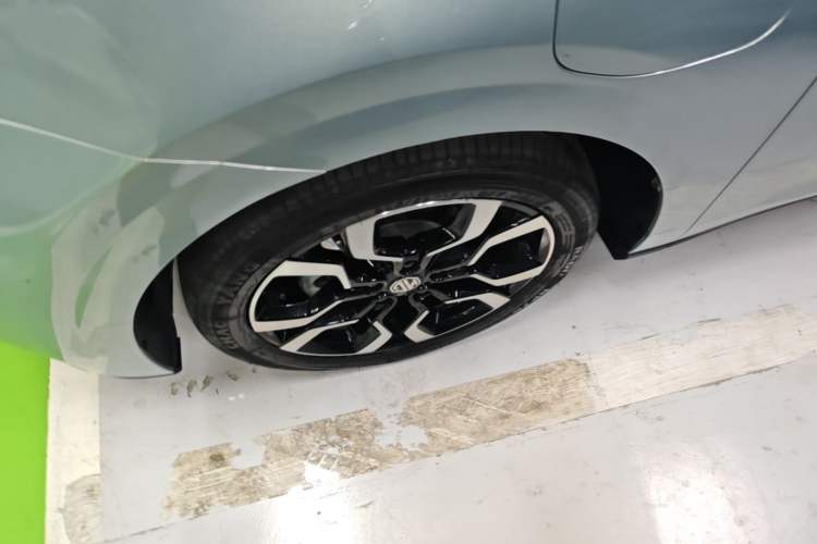 Used MG 4 EV 2026 Model 437 Freedom Edition Left Front Wheel Hub