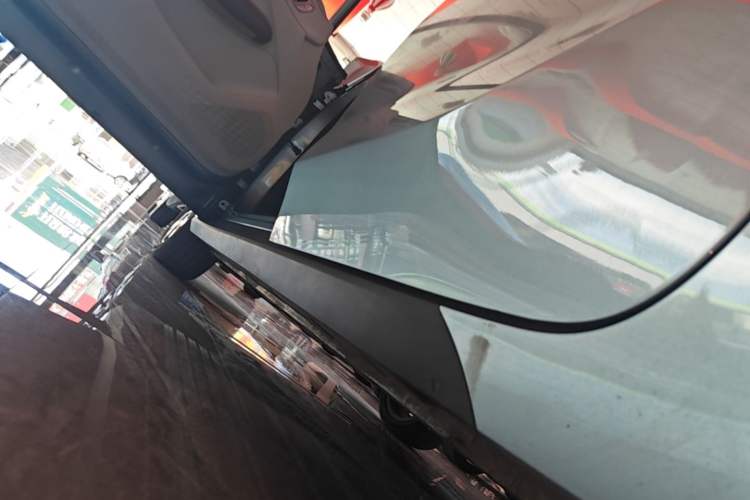 Used MG 4 EV 2026 Model 437 Freedom Edition Left Side Sill
