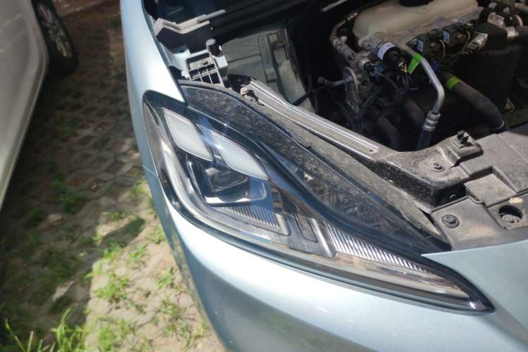 Used MG 4 EV 2026 Model 437 Freedom Edition Right Front Headlight