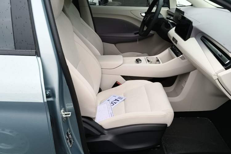 Used MG 4 EV 2026 Model 437 All-in-One Edition Right Front Seat
