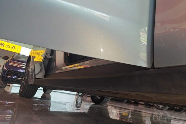 Used MG 4 EV 2026 Model 437 Freedom Edition Right Side Sill