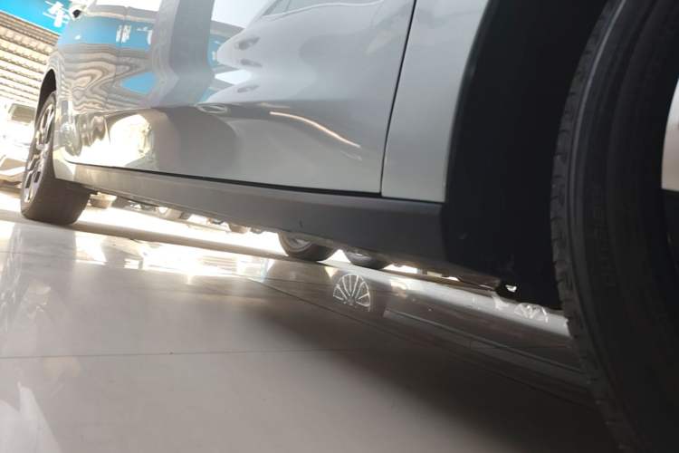 Used MG 4 EV 2026 Model 437 Freedom Edition Right Side Sill