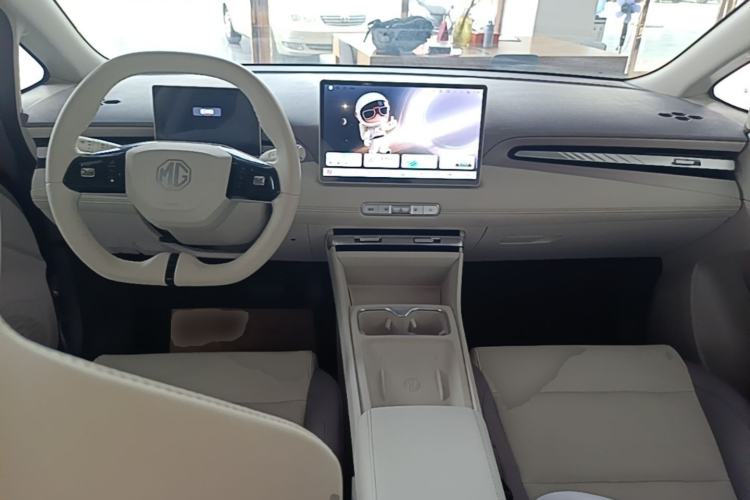 Used MG 4 EV 2026 Model 437 Composed Edition Center Console