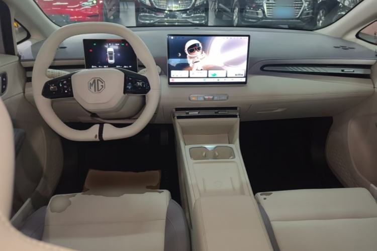 Used MG 4 EV 2026 Model 437 Composed Edition Center Console