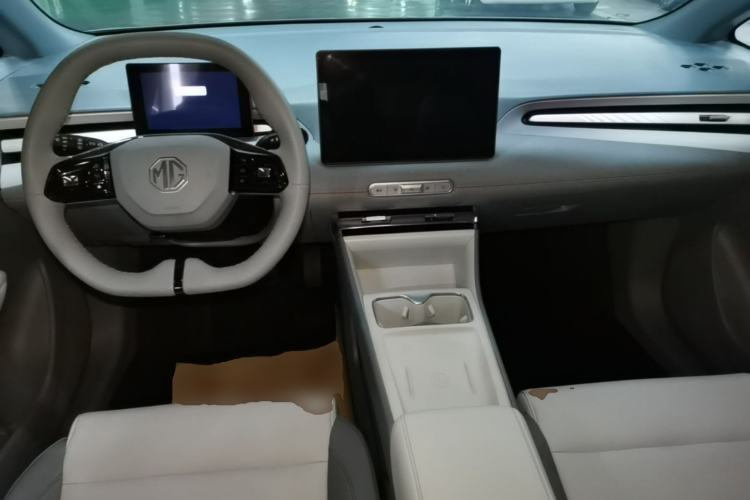 Used MG 4 EV 2026 Model 437 Composed Edition Center Console