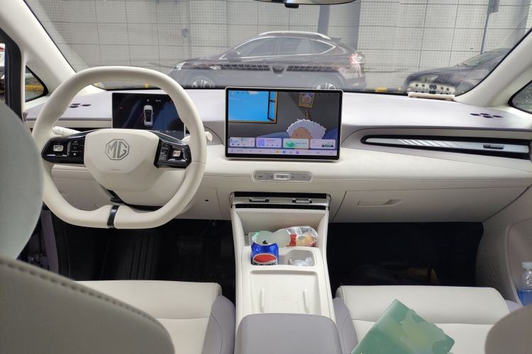 Used MG 4 EV 2026 Model 437 Composed Edition Center Console