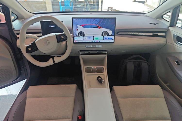 Used MG 4 EV 2026 Model 530 Smart Fun Edition Center Console