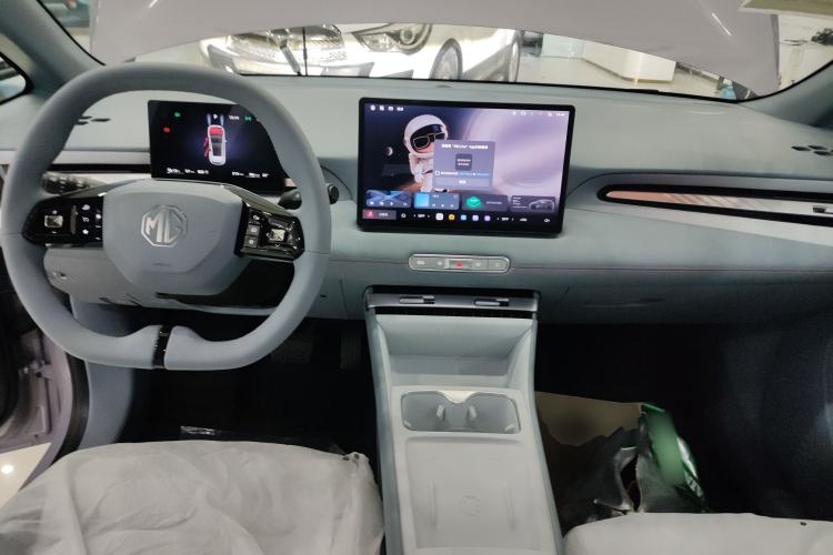 Used MG 4 EV 2026 Model 437 Composed Edition Center Console