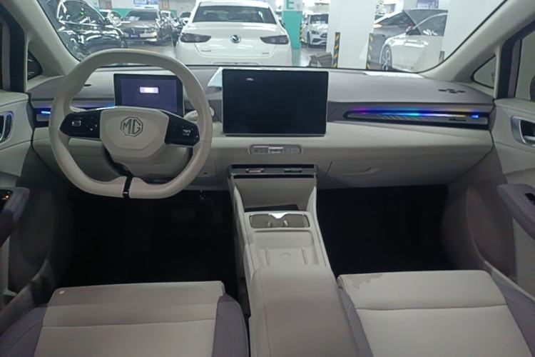Used MG 4 EV 2026 Model 437 Composed Edition Center Console
