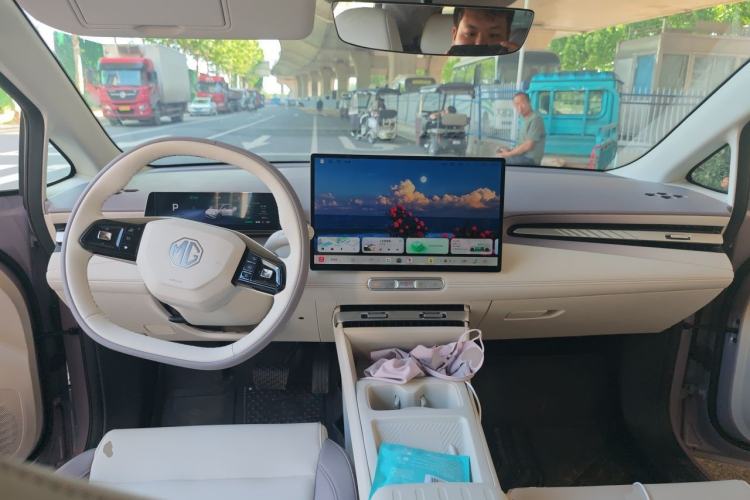 Used MG 4 EV 2026 Model 437 Composed Edition Center Console