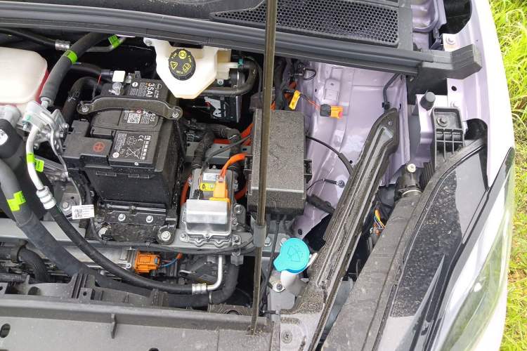 Used MG 4 EV 2026 Revised 437 Carefree Edition Engine Bay Left
