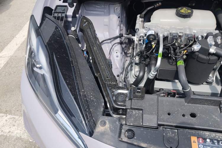 Used MG 4 EV 2026 Revised 437 Freedom Edition Engine Bay Right