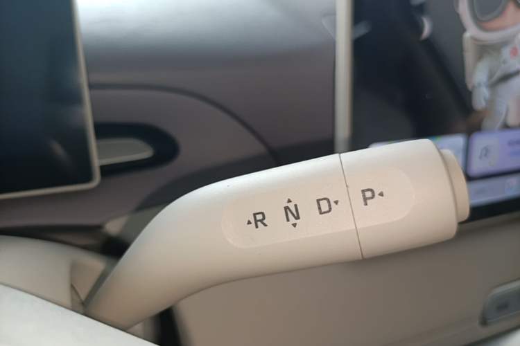 Used MG 4 EV 2026 Model 437 Composed Edition Gear Lever