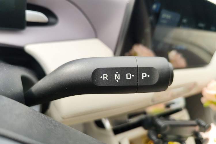 Used MG 4 EV 2026 Model 437 All-in-One Edition Gear Lever