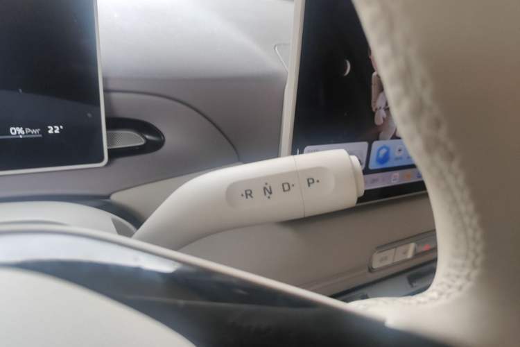 Used MG 4 EV 2026 Model 437 Composed Edition Gear Lever
