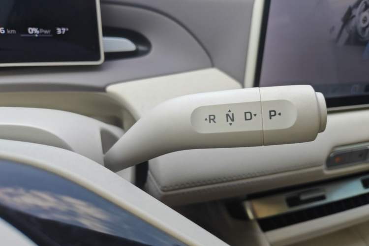 Used MG 4 EV 2026 Model 437 Freedom Edition Gear Lever