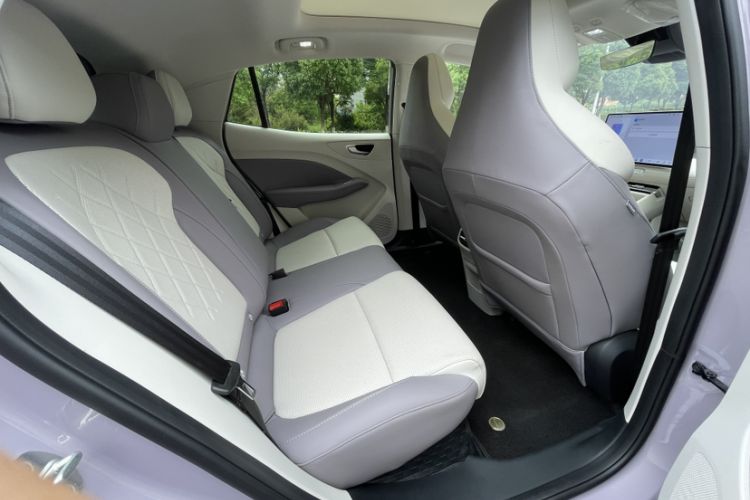 Used MG 4 EV 2026 Model 530 Smart Fun Edition Interior 9