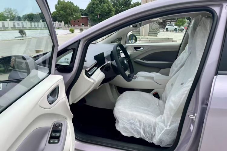 Used MG 4 EV 2026 Model 437 All-in-One Edition Left Front Seat