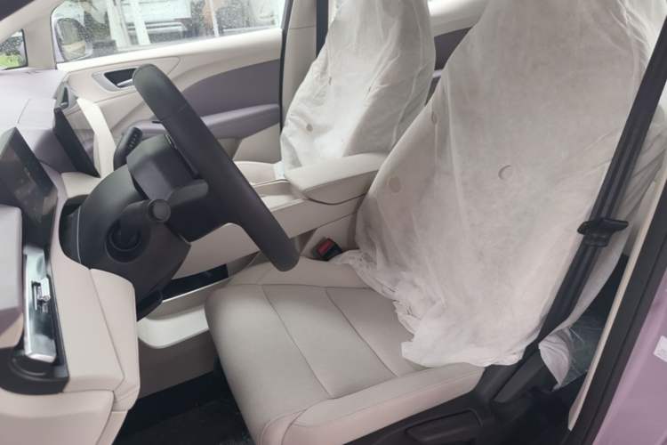 Used MG 4 EV 2026 Model 437 All-in-One Edition Left Front Seat