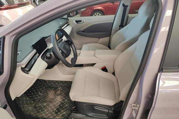 Used MG 4 EV 2026 Model 437 All-in-One Edition Left Front Seat
