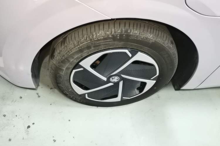 Used MG 4 EV 2026 Model 437 Composed Edition Left Front Wheel Hub