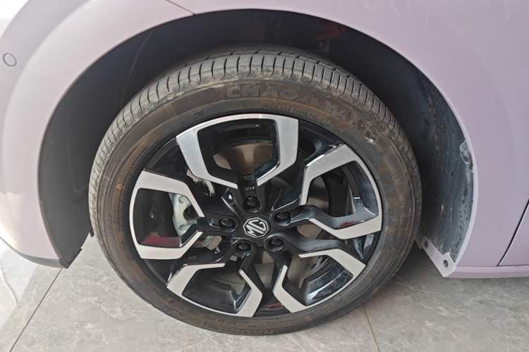 Used MG 4 EV 2026 Model 530 Smart Fun Edition Left Front Wheel Hub