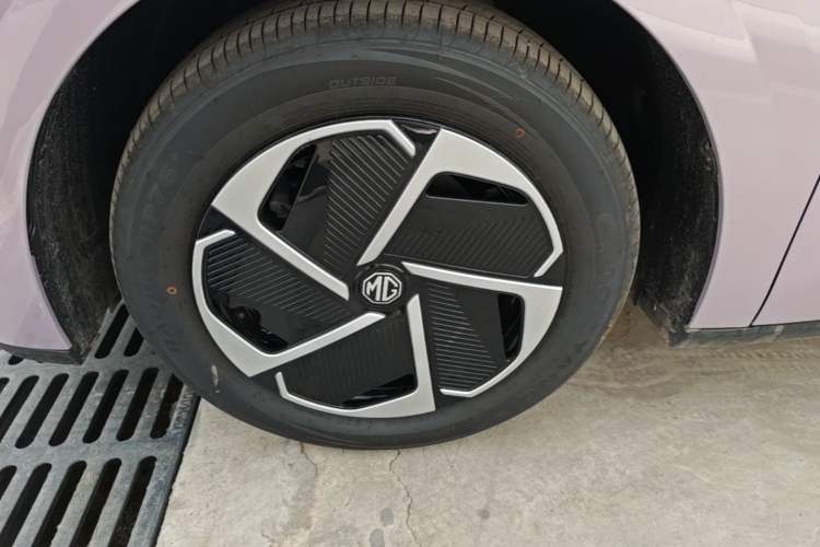 Used MG 4 EV 2026 Model 437 Composed Edition Left Front Wheel Hub