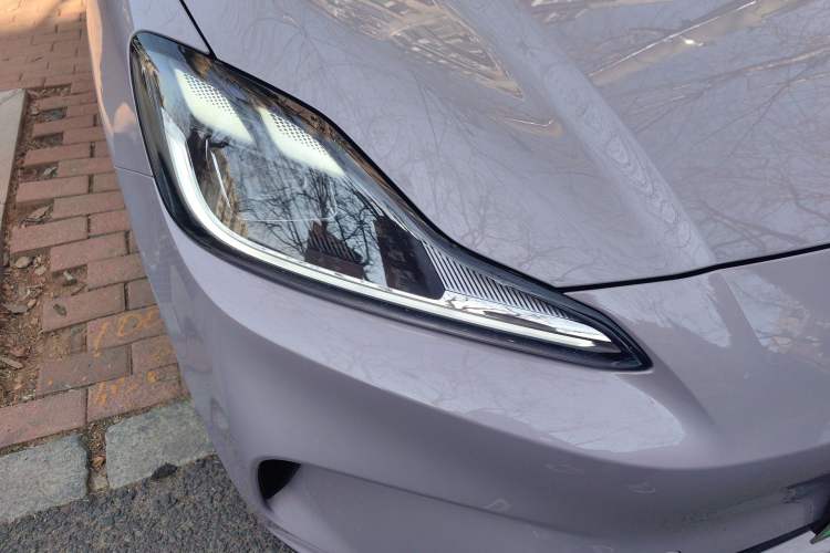 Used MG 4 EV 2026 Model 437 Freedom Edition Right Front Headlight