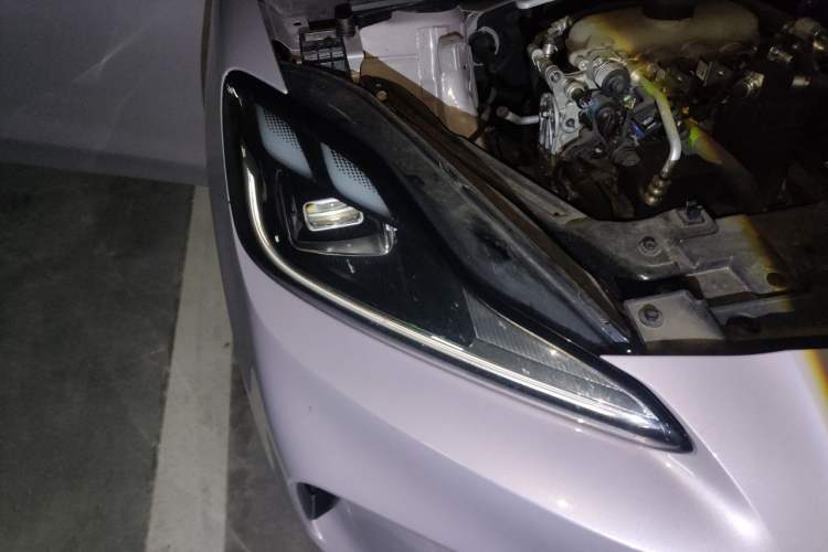 Used MG 4 EV 2026 Model 437 Freedom Edition Right Front Headlight
