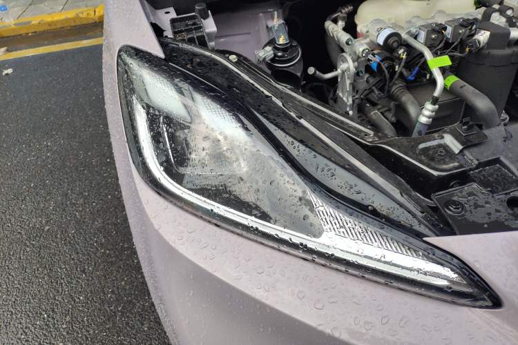 Used MG 4 EV 2026 Model 437 Composed Edition Right Front Headlight