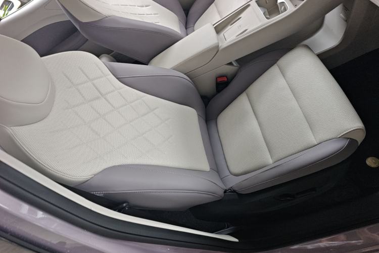Used MG 4 EV 2026 Model 530 Smart Fun Edition Right Front Seat
