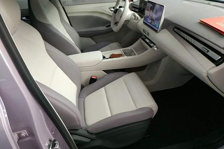 Used MG 4 EV 2026 Model 437 Composed Edition Right Front Seat