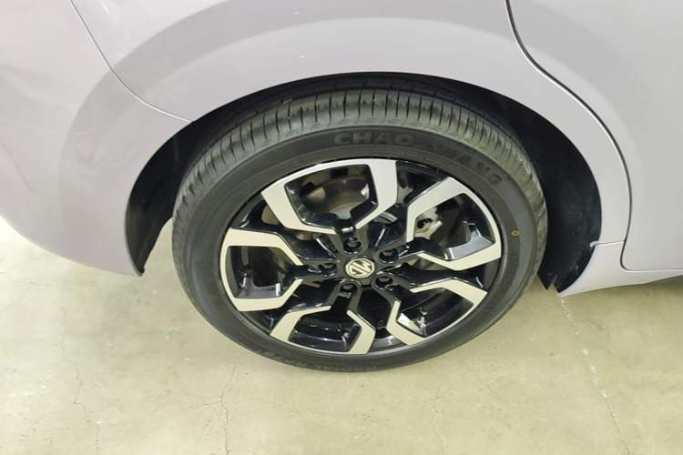 Used MG 4 EV 2026 Model 437 Freedom Edition Right Rear Wheel Hub
