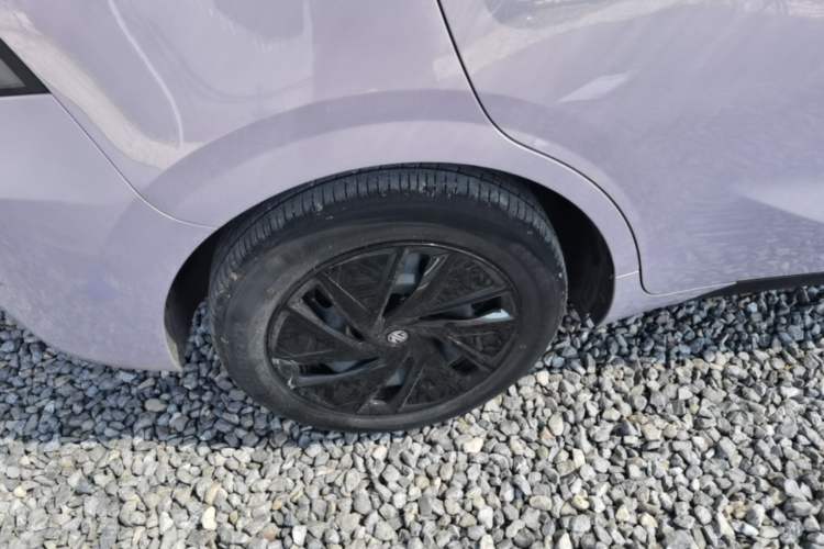 Used MG 4 EV 2026 Model 437 All-in-One Edition Right Rear Wheel Hub