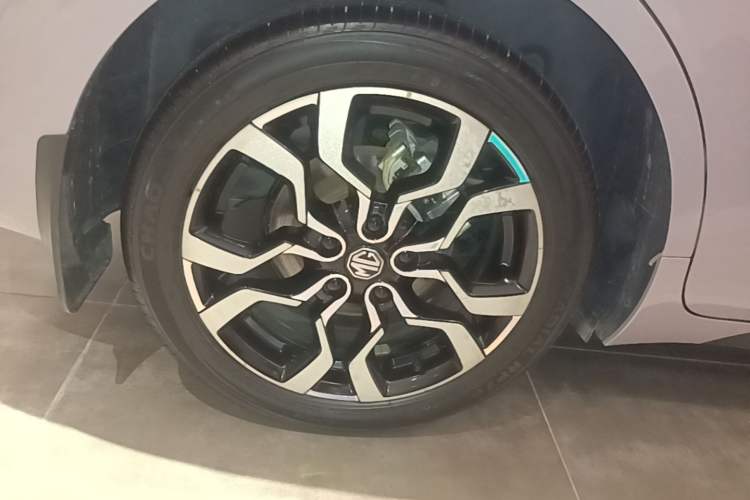 Used MG 4 EV 2026 Model 437 Freedom Edition Right Rear Wheel Hub