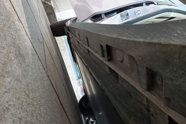 Used MG 4 EV 2026 Model 437 All-in-One Edition Right Side Sill
