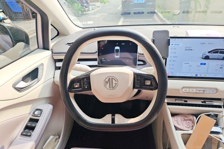 Used MG 4 EV 2026 Model 437 Freedom Edition Steering Wheel