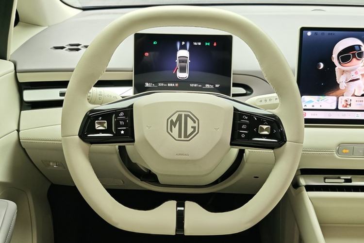 Used MG 4 EV 2026 Model 437 Composed Edition Steering Wheel