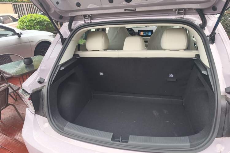 Used MG 4 EV 2026 Model 437 All-in-One Edition Trunk