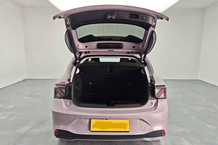 Used MG 4 EV 2026 Model 437 Composed Edition Trunk