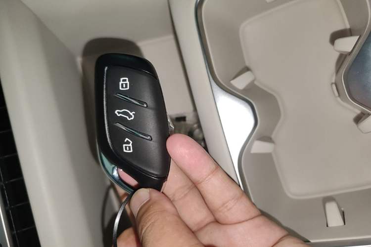 Used MG 4 EV 2026 Model 437 Composed Edition Vehicle Key