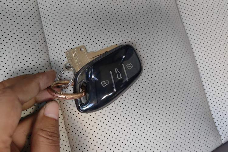 Used MG 4 EV 2026 Model 437 Freedom Edition Vehicle Key