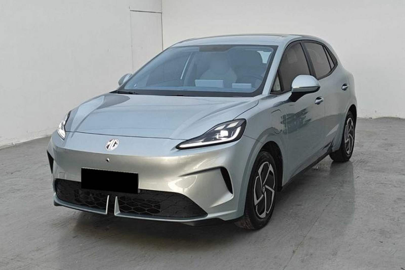 Фото MG с площадки