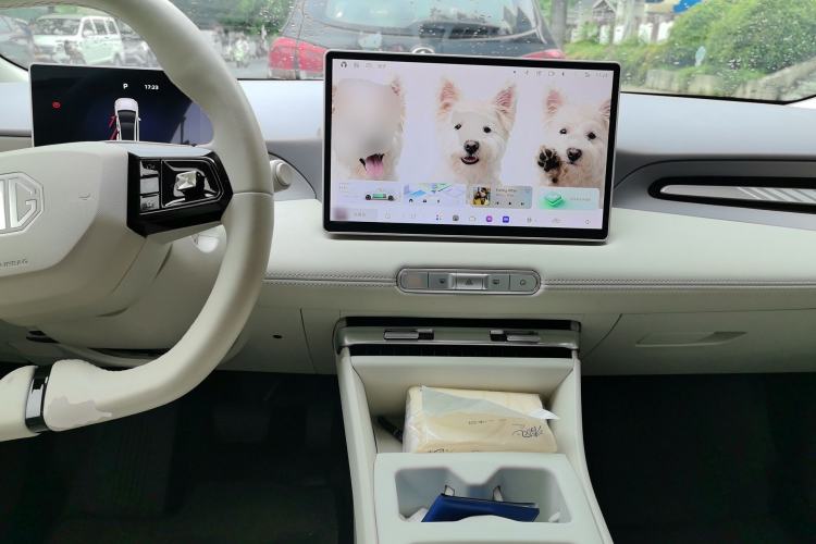 Used MG 4 EV 2026 Model 437 Composed Edition Center Console