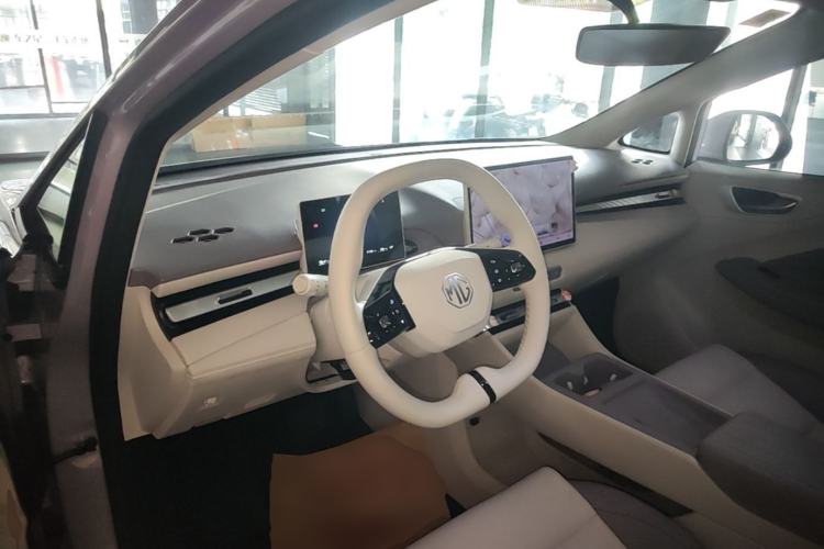 Used MG 4 EV 2026 Model 437 Composed Edition Center Console