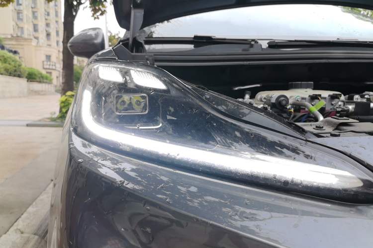 Used MG 4 EV 2026 Model 437 Composed Edition Right Front Headlight