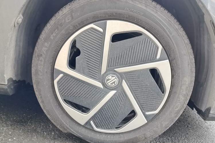 Used MG 4 EV 2026 Model 437 Composed Edition Right Front Wheel Hub