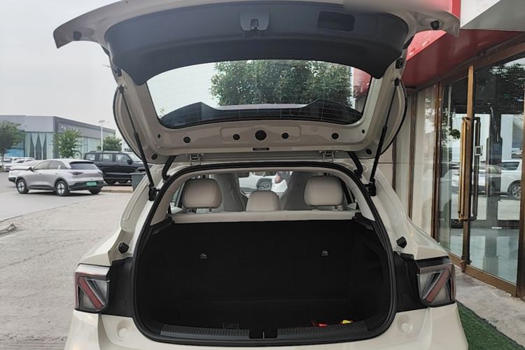 Used MG 4 EV 2026 Revised 437 Carefree Edition Trunk