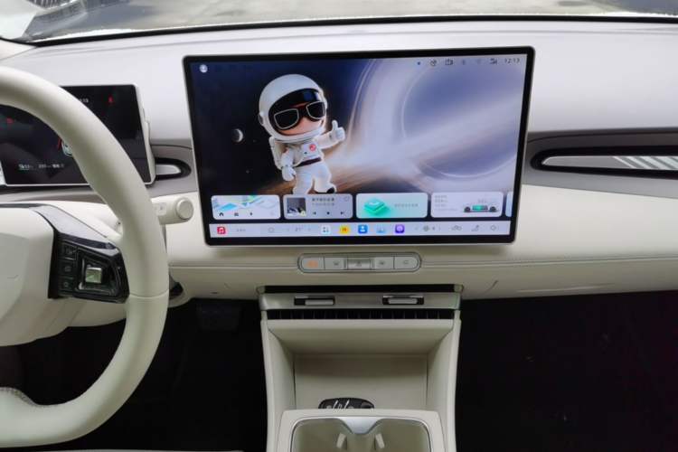 Used MG 4 EV 2026 Model 530 Smart Fun Edition Audio And AC Panel