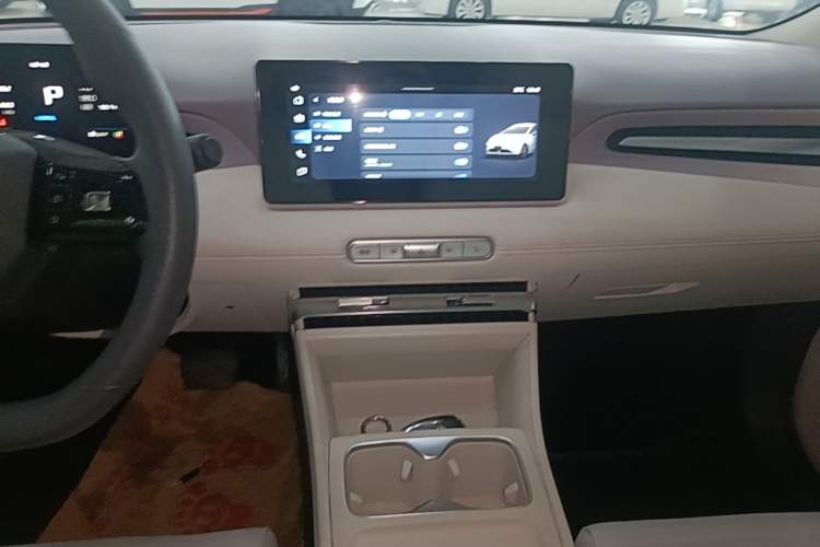 Used MG 4 EV 2026 Model 437 All-in-One Edition Audio And AC Panel